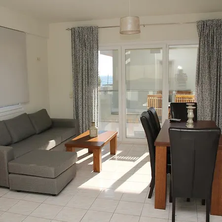 Holiday Luxury Villas *