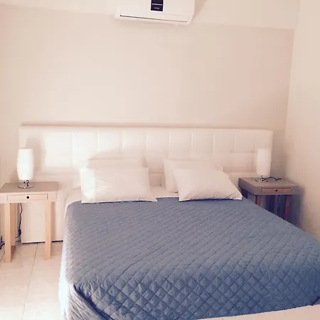 Holiday Luxury Villas *